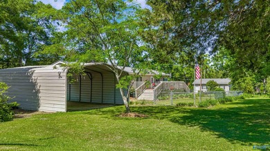 Tucked away near Weiss Lake, this home offers the kind of - photo 31