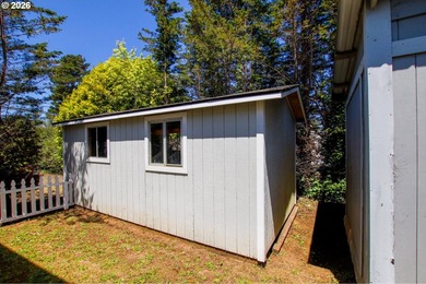 Nestled along the scenic Oregon Coast, this charming 2-bedroom - photo 34