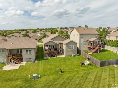 Welcome home to this stunning Kettler-built ranch in desirable - photo 40