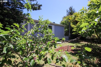 Nestled along the scenic Oregon Coast, this charming 2-bedroom - photo 42