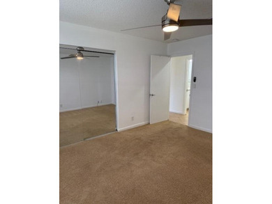 Beautifully maintained end condo in this gated senior complex - photo 16