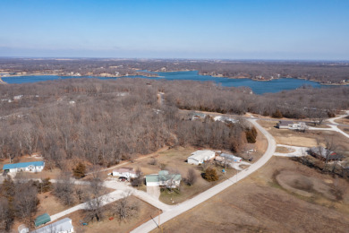 Nice home just off Lake Nehai - Lake Home For Sale in Keytesville, Missouri