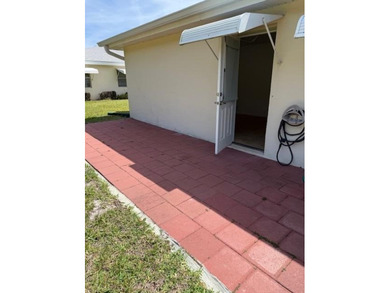 Beautifully maintained end condo in this gated senior complex - photo 25