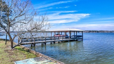Step back in time and embrace a Lake Blackshear Legacy!This - photo 5