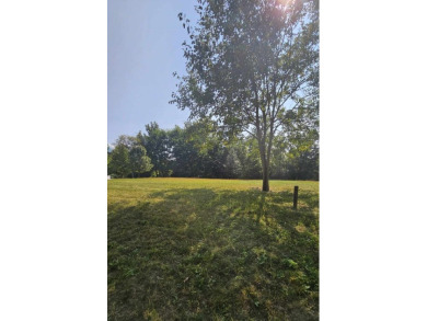 Lake Lot For Sale in Lindenhurst, Illinois