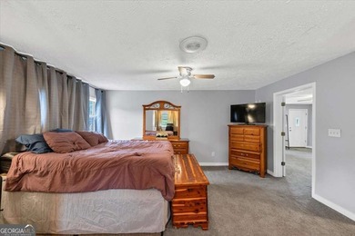 Located in the heart of downtown Acworth, this unique and - photo 38