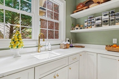 Beautiful newly renovated home located in the prestigious gated - photo 6