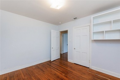 Located in the charming Del Mar historic subdivision you will - photo 19