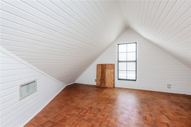 Located in the charming Del Mar historic subdivision you will - photo 23