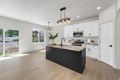 BEST VALUE IN SOUTH UTAH COUNTY for MOVE-IN READY home! This - photo 4