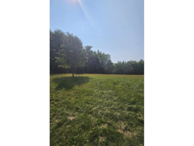 Lake Lot For Sale in Lindenhurst, Illinois