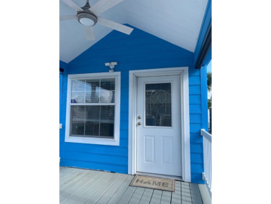 (private lake, pond, creek) Home For Sale in Kissimmee Florida