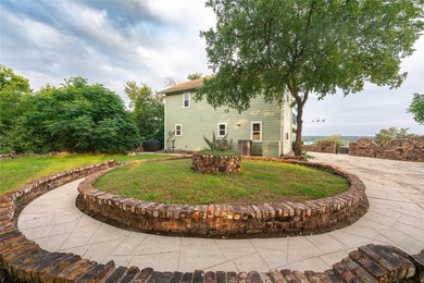 A Rare Lakefront Retreat on Lake Worth, 20 MIN. NW of Down Town - photo 6