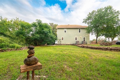 A Rare Lakefront Retreat on Lake Worth, 20 MIN. NW of Down Town - photo 7