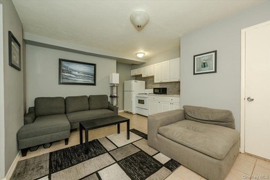 Welcome to 2015 Narragansett Avenue located in the desirable - photo 18