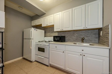 Welcome to 2015 Narragansett Avenue located in the desirable - photo 20