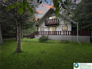 Lake Carobeth Home For Sale in Coolbaugh Twp Pennsylvania