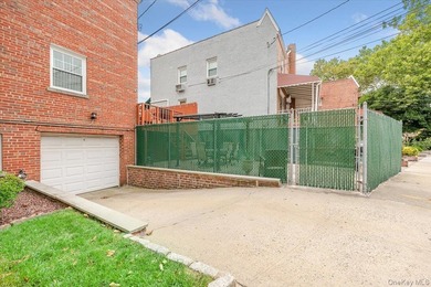 Welcome to 2015 Narragansett Avenue located in the desirable - photo 28