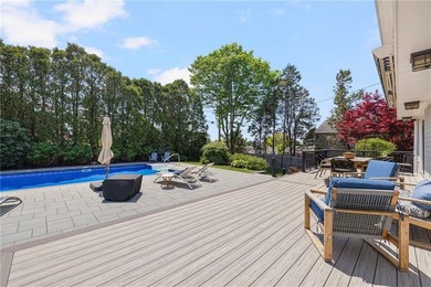 Tucked on a private lot moments from Middletown's beaches and - photo 37