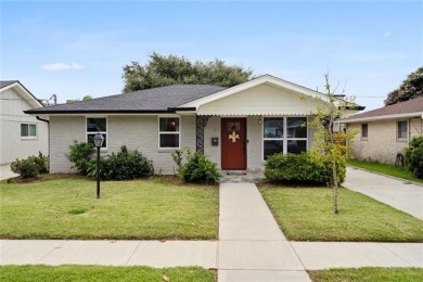 Lake Home Sale Pending in Metairie, Louisiana