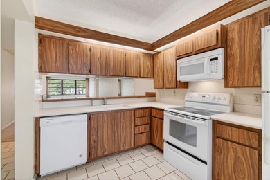 Welcome to this lakefront condominium in Boca Raton offering a - photo 8