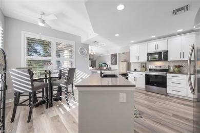 Luxuriously Remodeled Coach Home in Windstar on Naples Bay