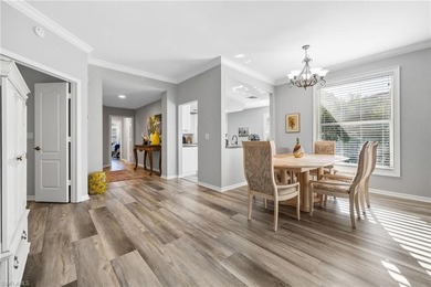 Luxuriously Remodeled Coach Home in Windstar on Naples Bay