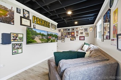 Welcome to this Hoffman Estates Highlands split-level home with - photo 17