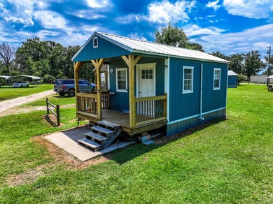 Excellent Investment opportunity featuring an established RV - photo 33