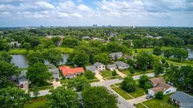 Welcome to this Hoffman Estates Highlands split-level home with - photo 43
