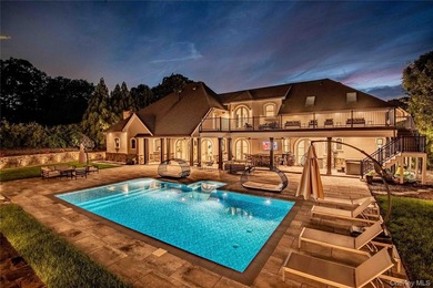 Welcome to this extraordinary Tuscan-inspired estate, gracefully - photo 45