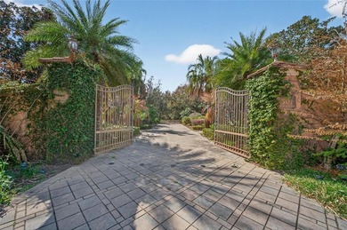 Beyond the gates of Casa Bella, a remarkable lakefront estate - photo 9