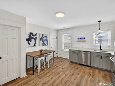 Exceptional opportunity to acquire a thriving six-unit - photo 13