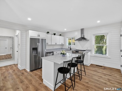 Exceptional opportunity to acquire a thriving six-unit - photo 16
