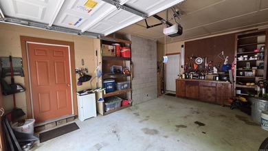 317 Castle Ridge Heights - Move-In Ready & Mostly Furnished! - photo 26