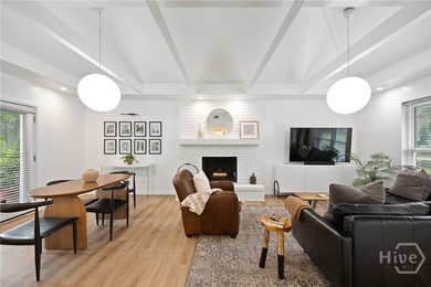 Set on a large corner lot in the heart of Savannah's beloved - photo 8