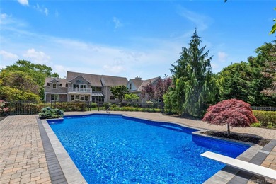 Luxury Estate in The Moorings - East Islip, NY Welcome to an - photo 3