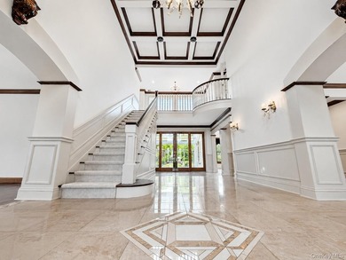 Luxury Estate in The Moorings - East Islip, NY Welcome to an - photo 4