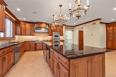 Luxury Estate in The Moorings - East Islip, NY Welcome to an - photo 9