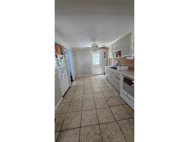 Welcome home to this cozy property located in beautiful - photo 11