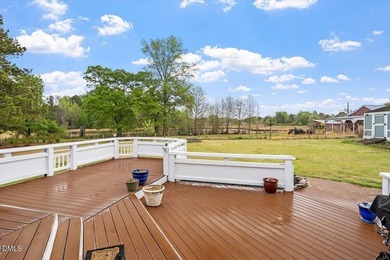 This gorgeos meticulously maintained home is in an idyllic - photo 9