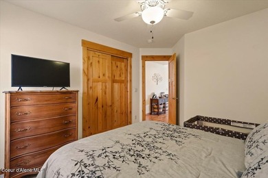 Discover relaxed lakelife living at in the coveted Cove at - photo 21