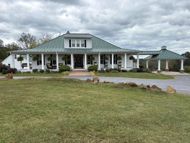This property has two houses. The information above pertains to - photo 1