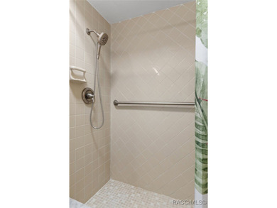 Fabulous Updated 3/2 in Sought-After Riverhaven Village. This - photo 23
