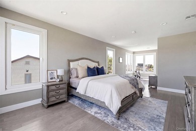 Don't miss this stunning 5-bedroom, 3-bath Waterfront - photo 25