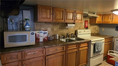 Welcome home to this cozy property located in beautiful - photo 25