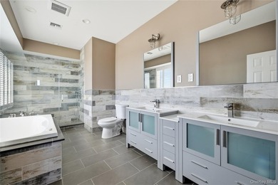 Don't miss this stunning 5-bedroom, 3-bath Waterfront - photo 27