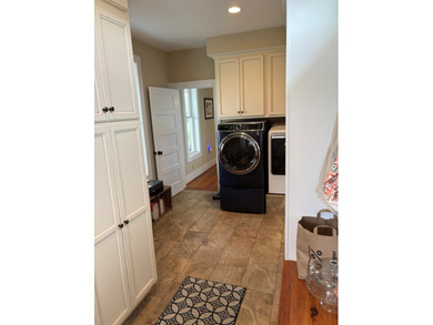 This property has two houses. The information above pertains to - photo 10