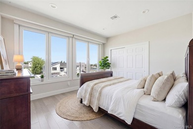 Don't miss this stunning 5-bedroom, 3-bath Waterfront - photo 32