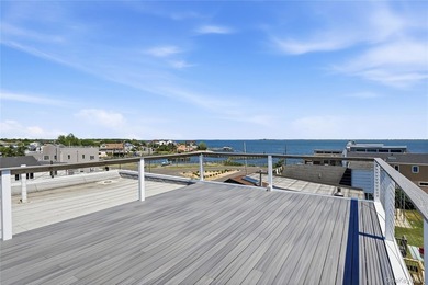 Don't miss this stunning 5-bedroom, 3-bath Waterfront - photo 35